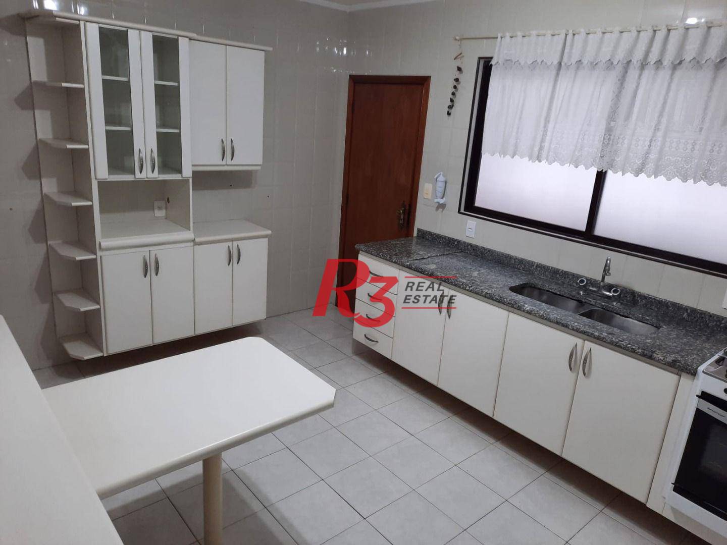 Apartamento à venda com 2 quartos, 111m² - Foto 9