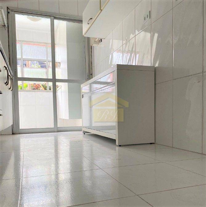 Apartamento à venda com 2 quartos, 68m² - Foto 7