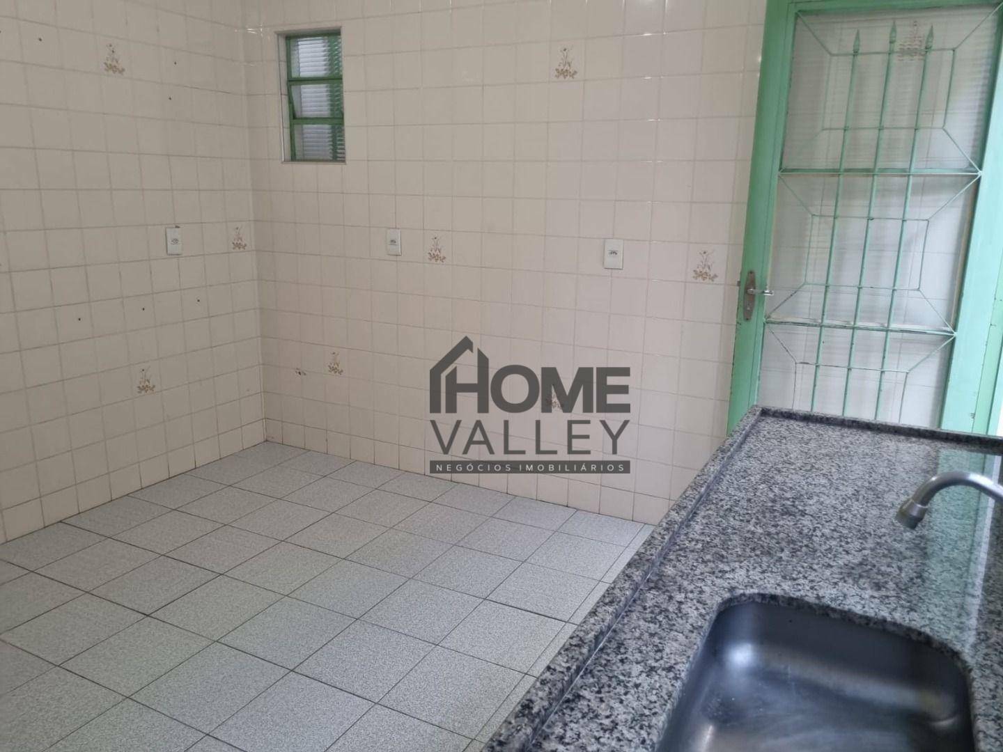 Casa à venda e aluguel com 4 quartos, 220m² - Foto 7