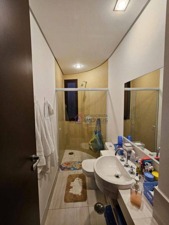 Apartamento à venda e aluguel com 3 quartos, 200m² - Foto 17