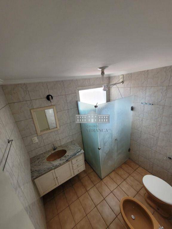 Apartamento para alugar com 3 quartos, 85m² - Foto 15