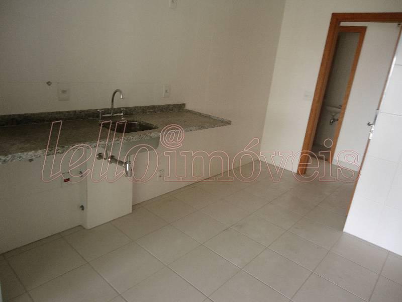 Apartamento para alugar com 3 quartos, 144m² - Foto 13