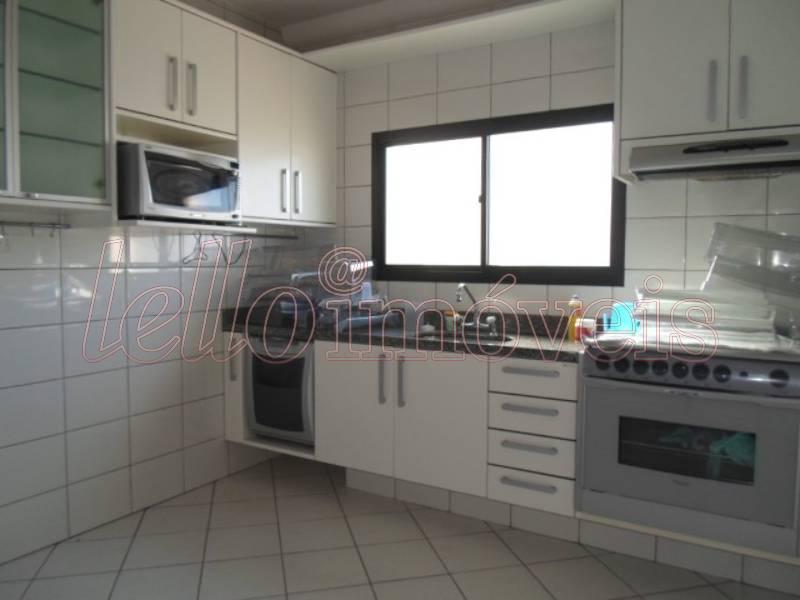 Apartamento à venda com 3 quartos, 212m² - Foto 25