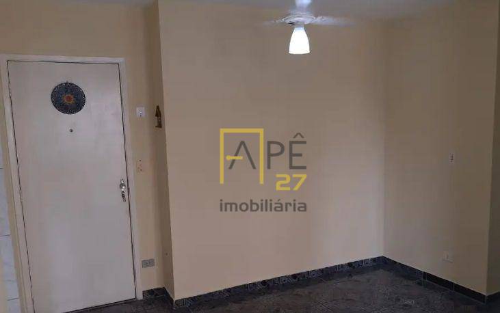Apartamento à venda com 2 quartos, 50m² - Foto 13