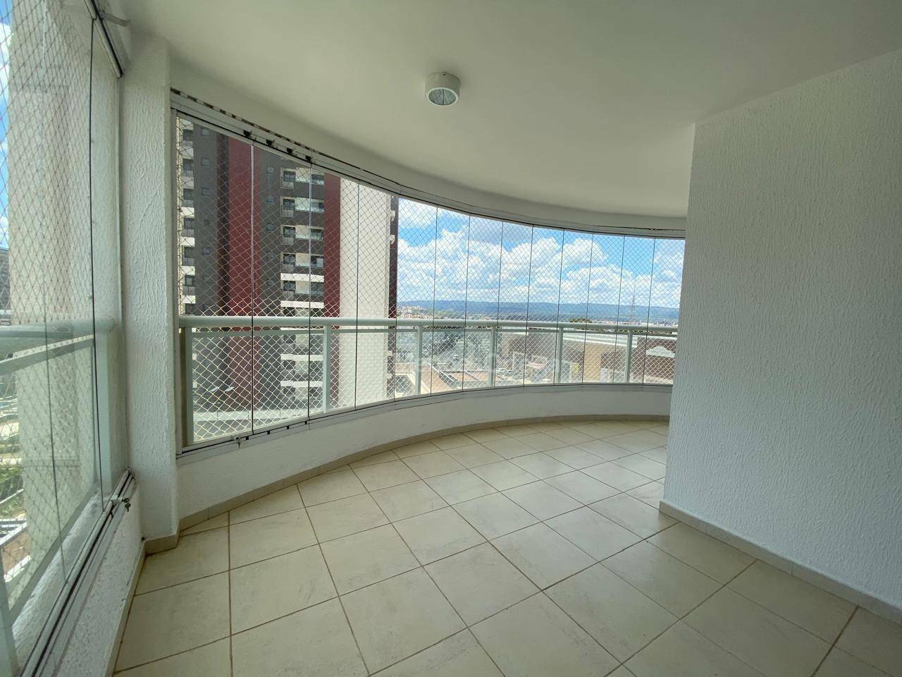 Apartamento para alugar com 3 quartos, 232m² - Foto 12