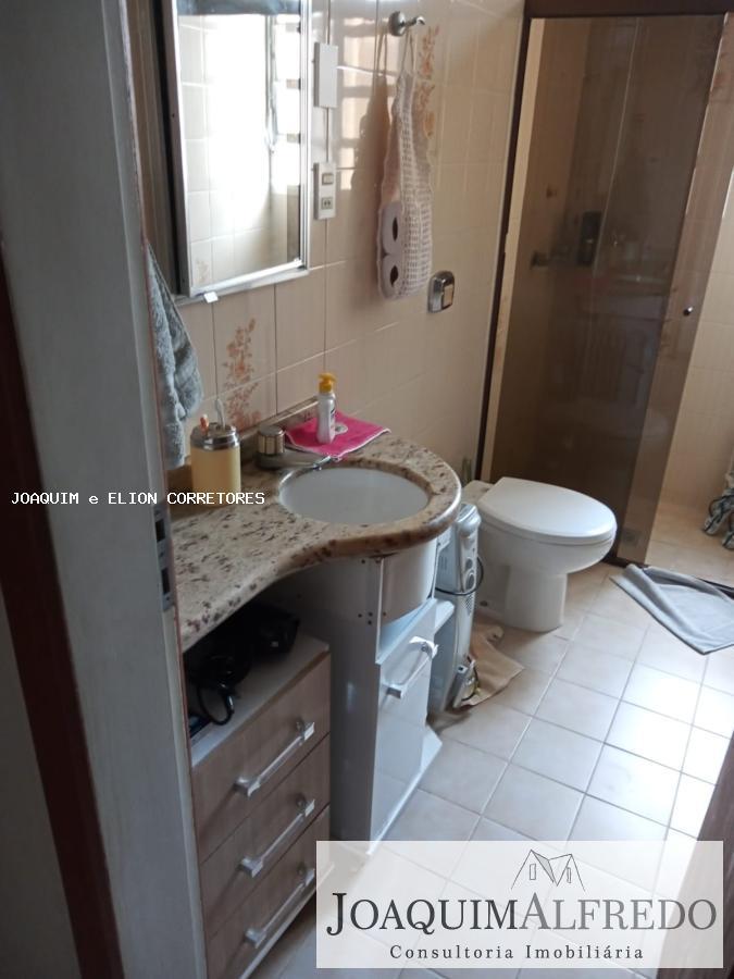 Apartamento à venda com 3 quartos, 118m² - Foto 11