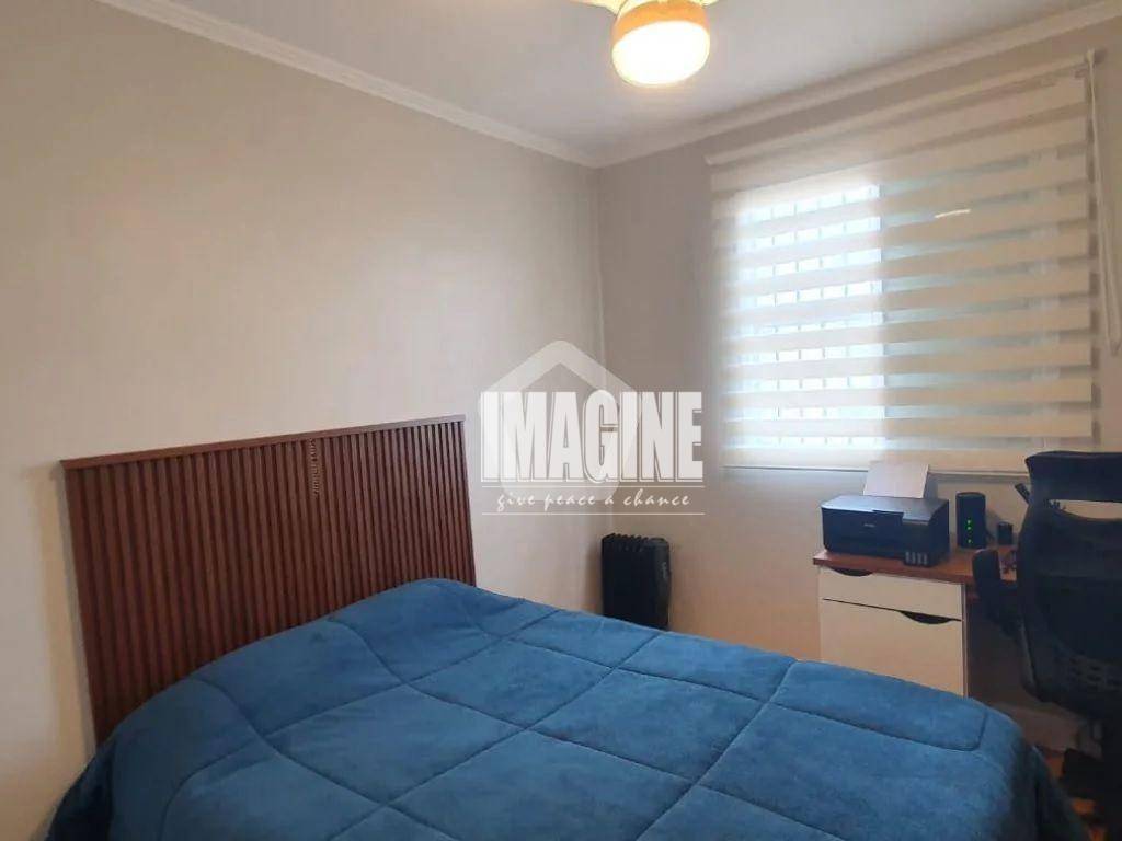 Apartamento à venda com 2 quartos, 68m² - Foto 5