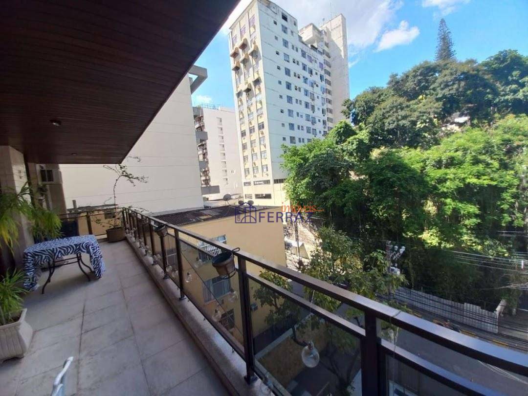 Apartamento à venda com 4 quartos, 254m² - Foto 1