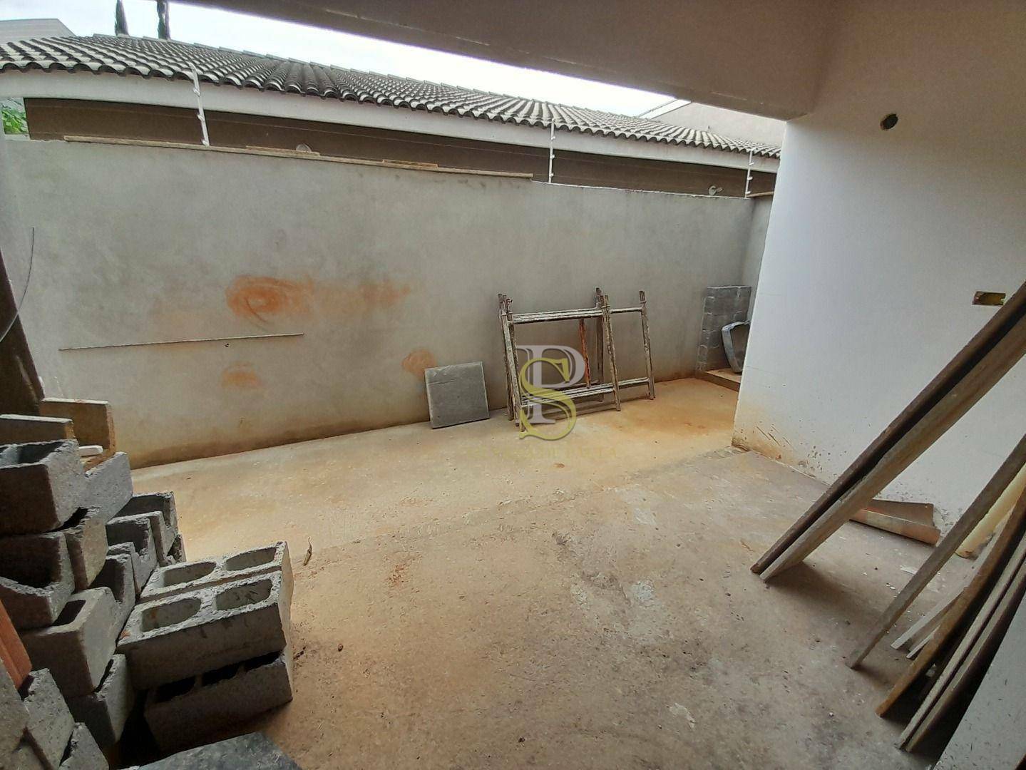 Casa à venda com 3 quartos, 108m² - Foto 9