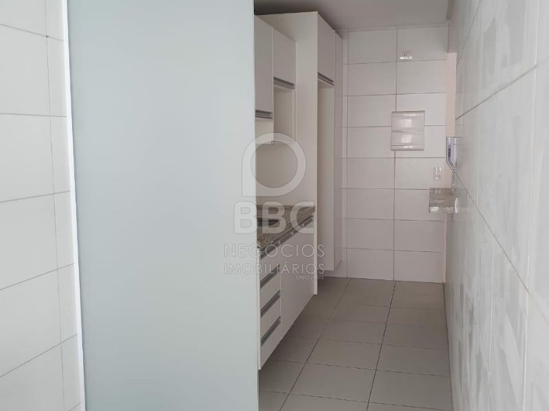 Apartamento para alugar com 2 quartos, 75m² - Foto 5