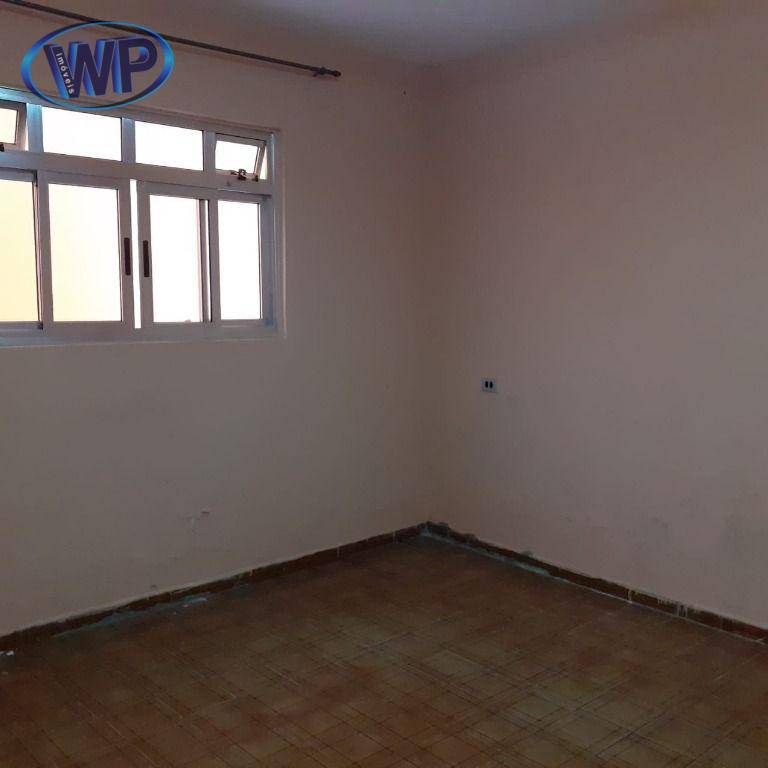 Casa à venda com 2 quartos, 80m² - Foto 2