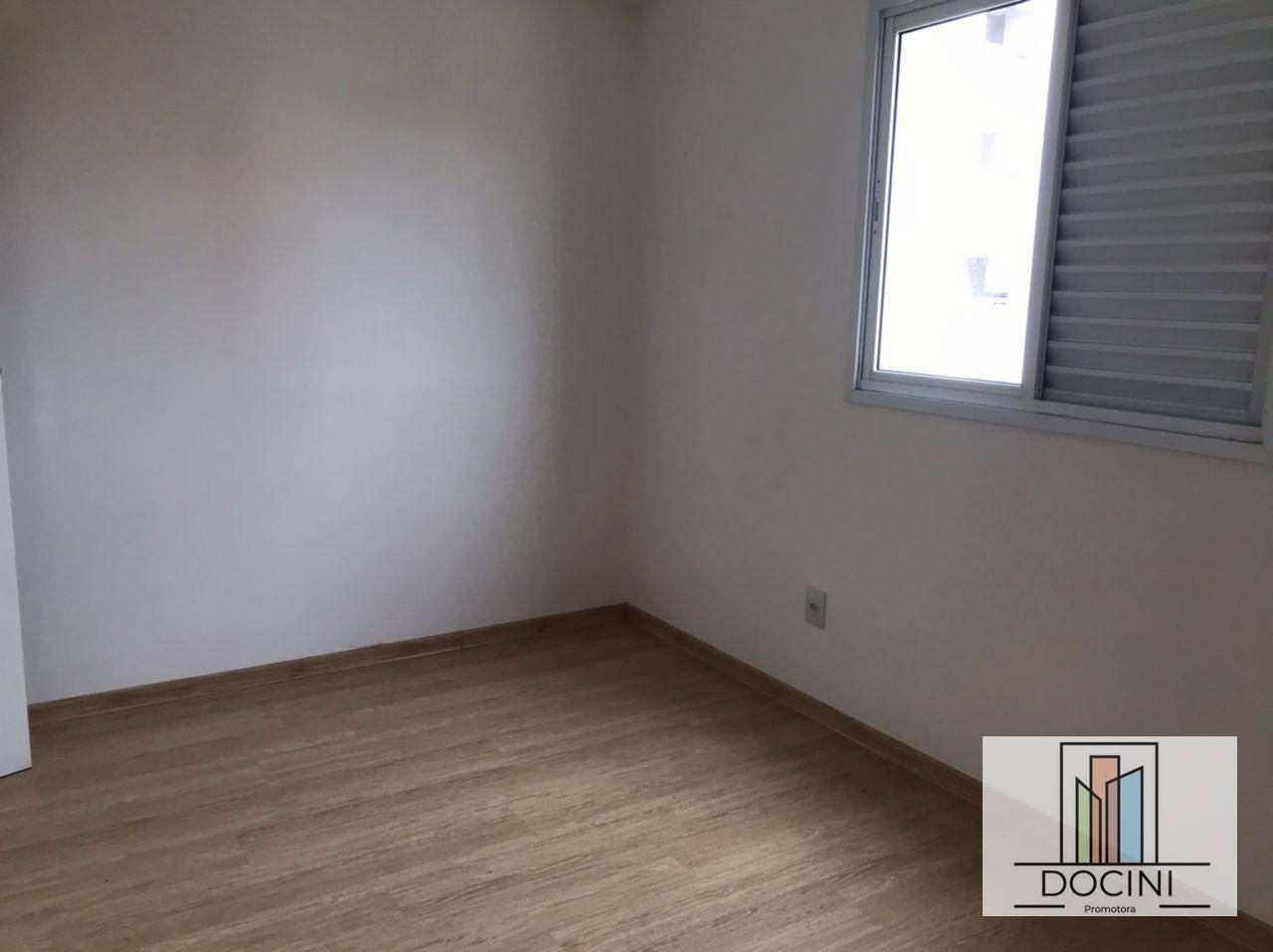 Apartamento à venda com 2 quartos, 66m² - Foto 12