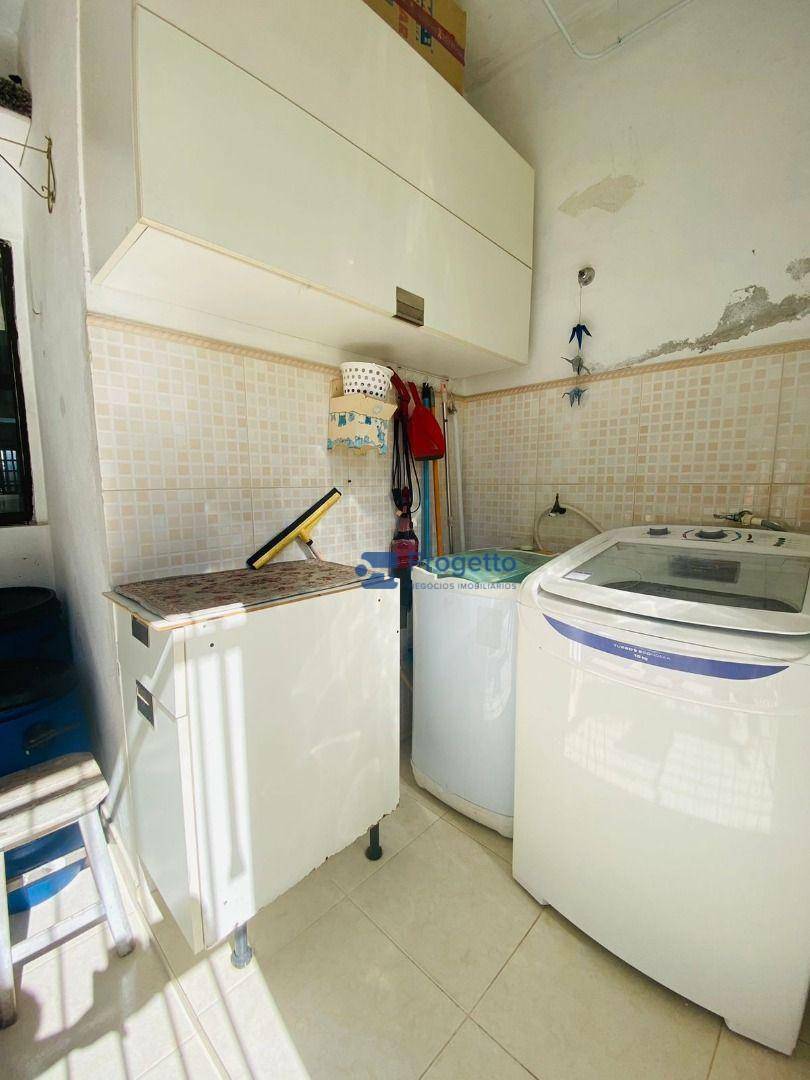 Casa de Condomínio à venda com 5 quartos, 250m² - Foto 30