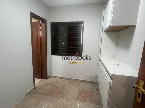 Apartamento para alugar com 4 quartos, 210m² - Foto 11