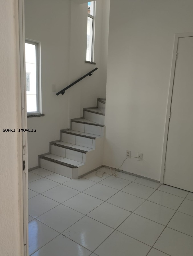 Casa à venda com 2 quartos, 60m² - Foto 8