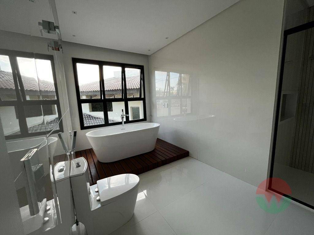 Casa à venda com 5 quartos, 420m² - Foto 7