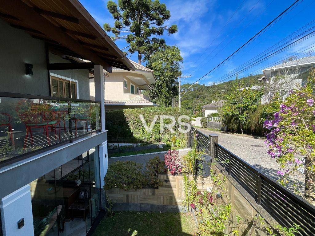 Casa de Condomínio à venda com 4 quartos, 250m² - Foto 6