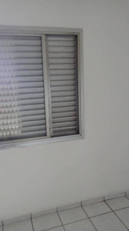 Apartamento para alugar com 2 quartos, 70m² - Foto 29