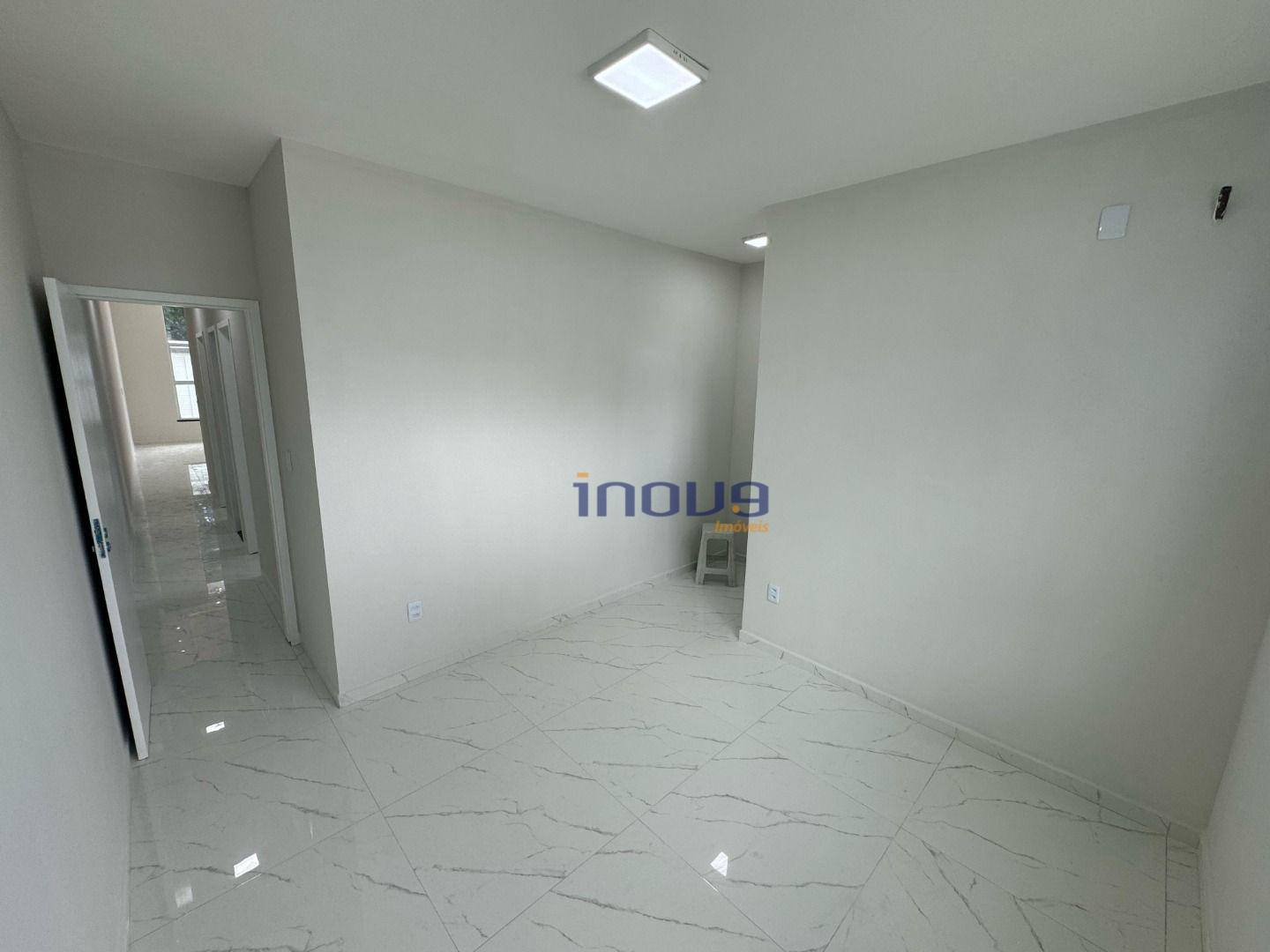 Casa à venda com 3 quartos, 87m² - Foto 11