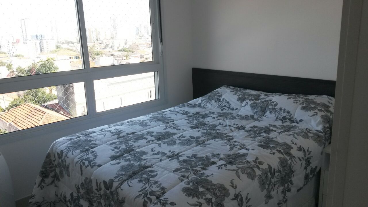 Apartamento à venda com 2 quartos, 70m² - Foto 2