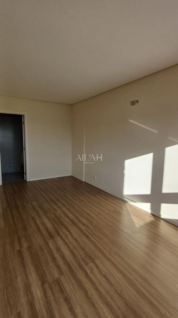 Apartamento à venda com 3 quartos, 123m² - Foto 7