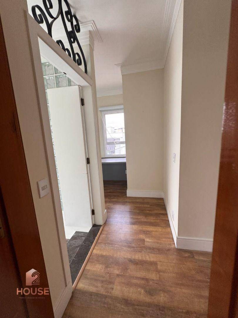 Casa de Condomínio para alugar com 2 quartos, 300m² - Foto 9