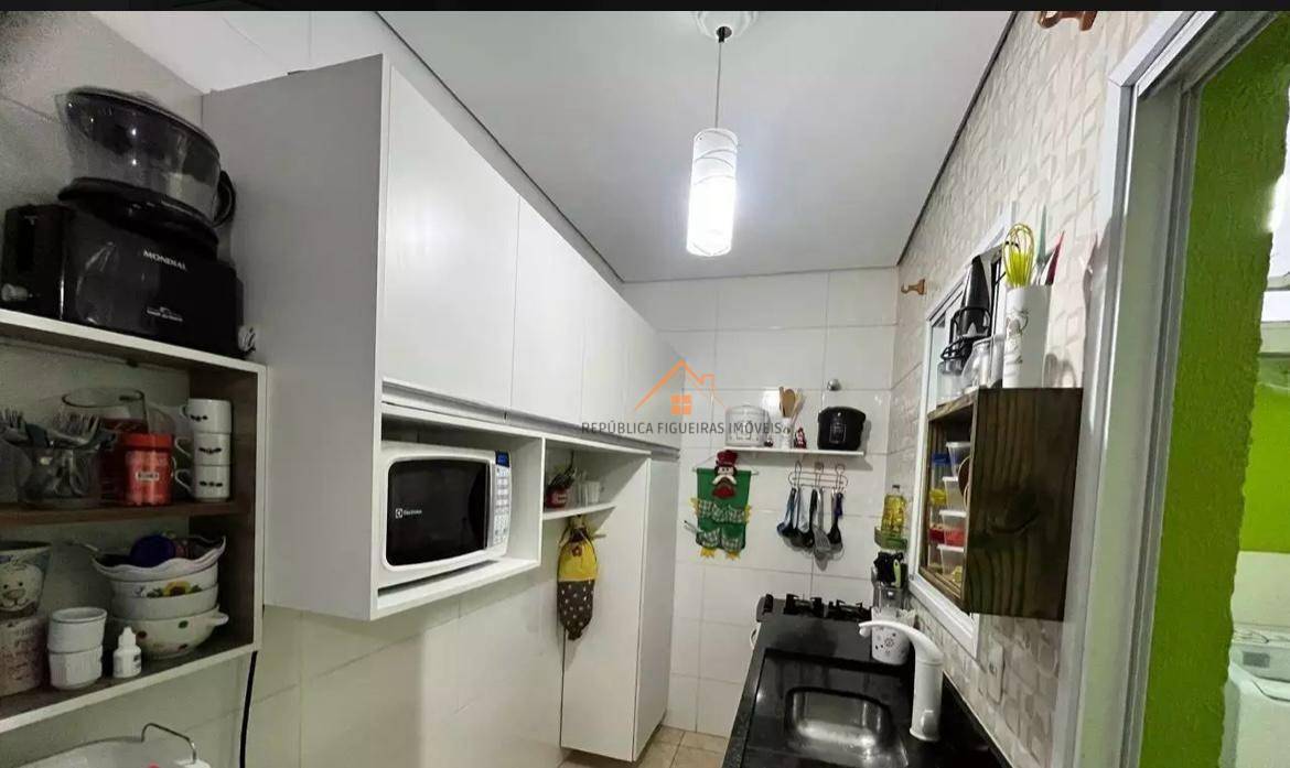 Apartamento à venda com 2 quartos, 44m² - Foto 4