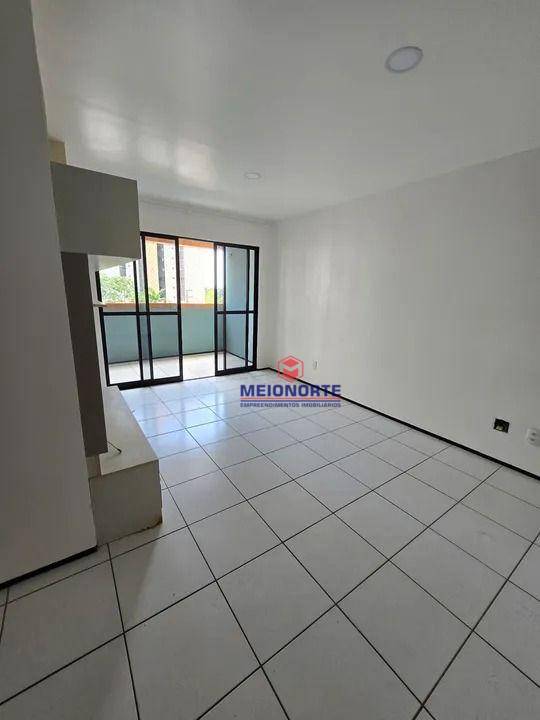 Apartamento para alugar com 4 quartos, 96m² - Foto 1