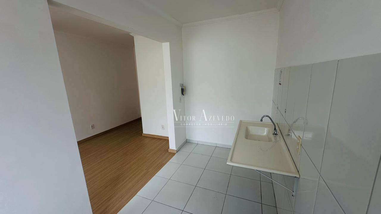 Apartamento à venda com 2 quartos, 45m² - Foto 3