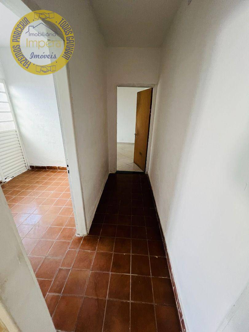 Casa à venda com 3 quartos, 69m² - Foto 18