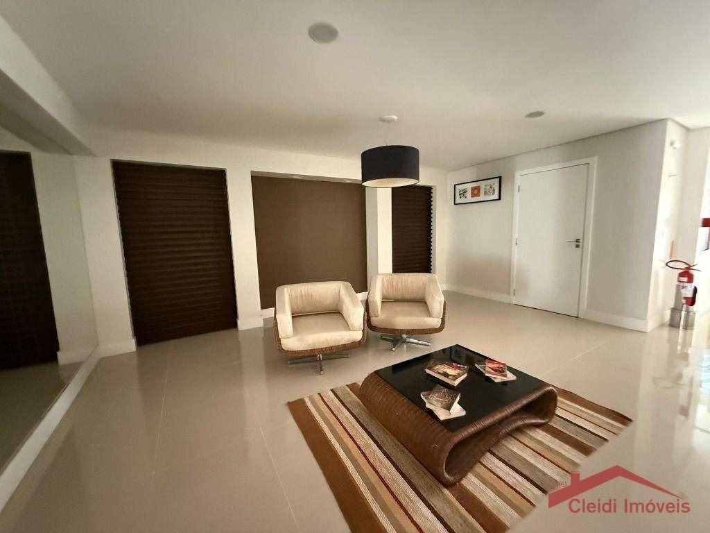 Apartamento para alugar com 2 quartos, 67m² - Foto 18