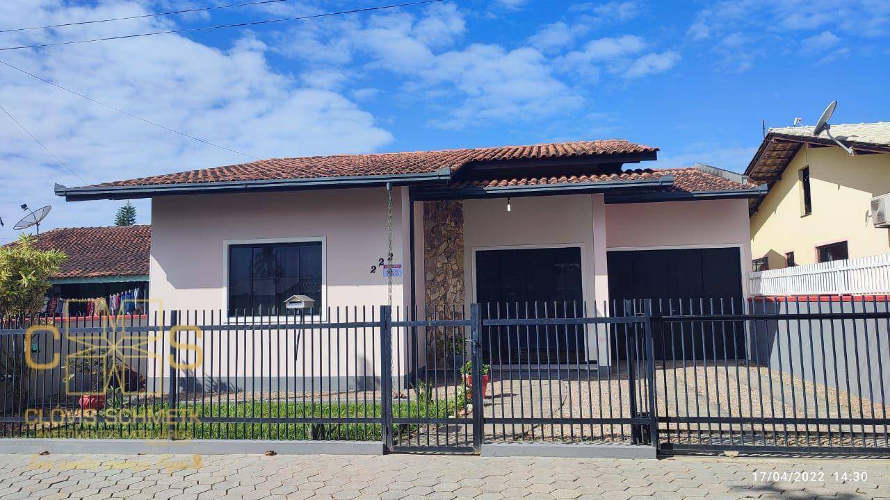 Casa à venda com 3 quartos, 135m² - Foto 1