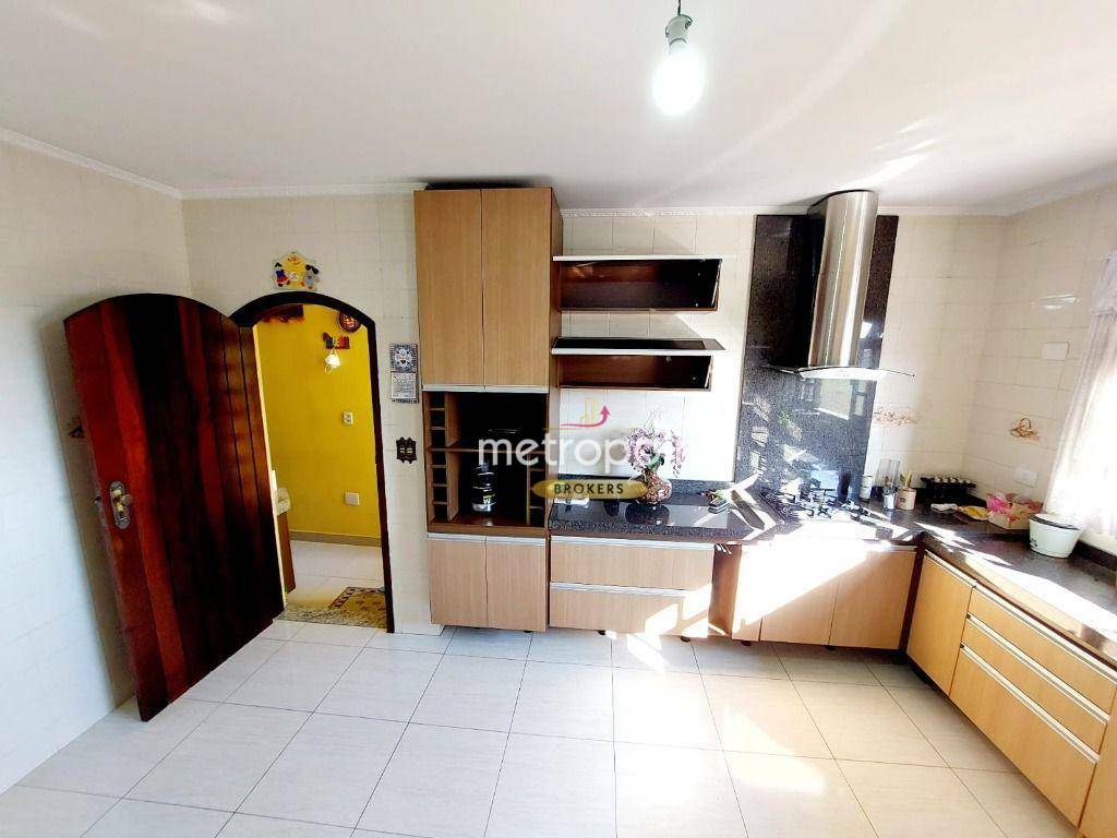 Sobrado à venda com 2 quartos, 179m² - Foto 1