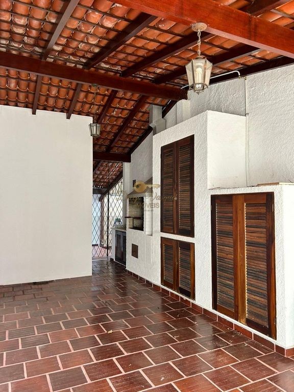 Casa de Condomínio à venda com 4 quartos, 350m² - Foto 5