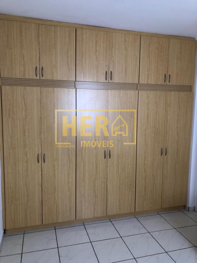 Apartamento para alugar com 2 quartos, 64m² - Foto 13