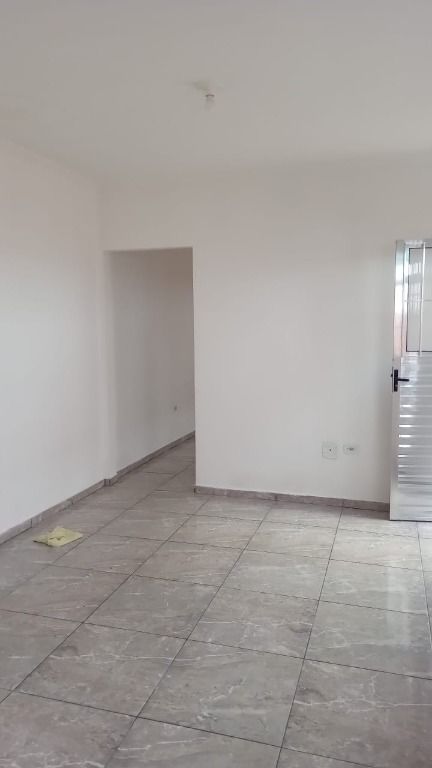 Casa para alugar com 1 quarto, 40m² - Foto 5