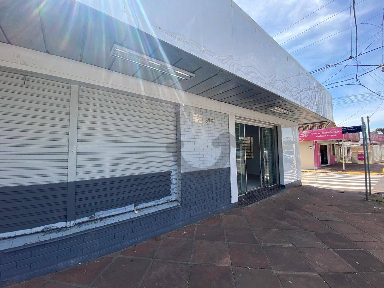 Loja-Salão, 255 m² - Foto 1