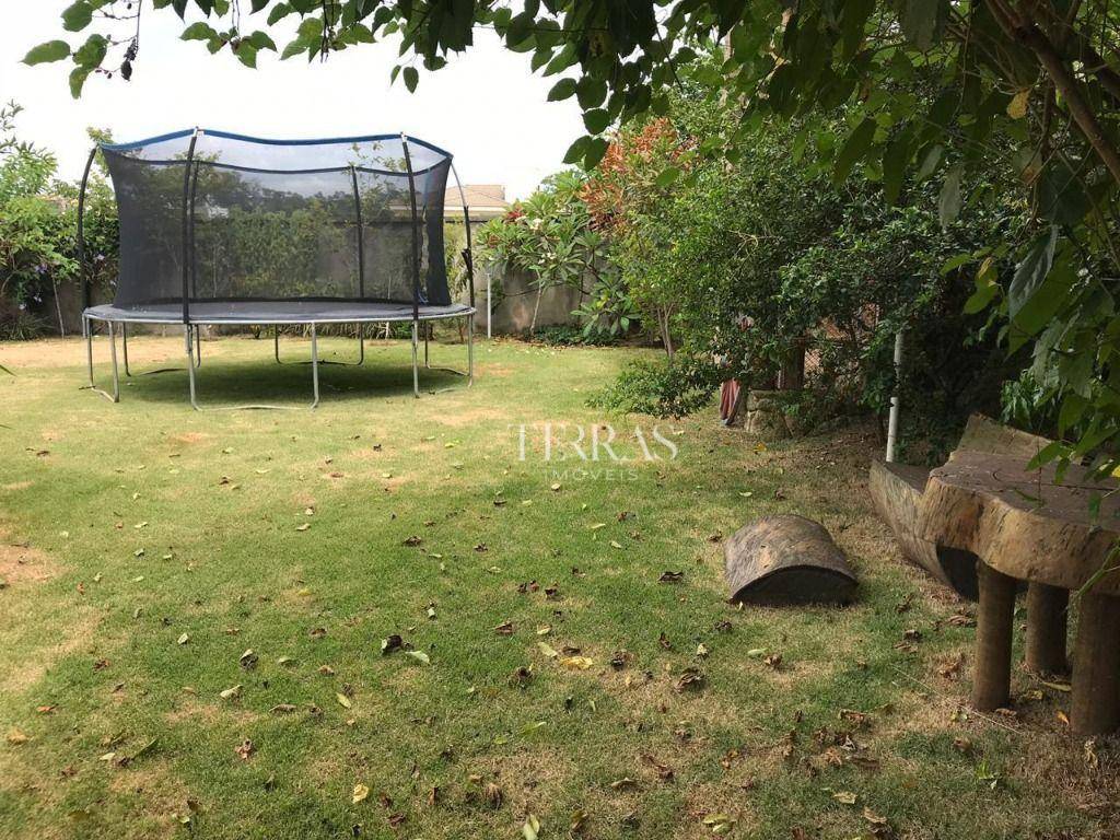 Loteamento e Condomínio, 880 m² - Foto 1