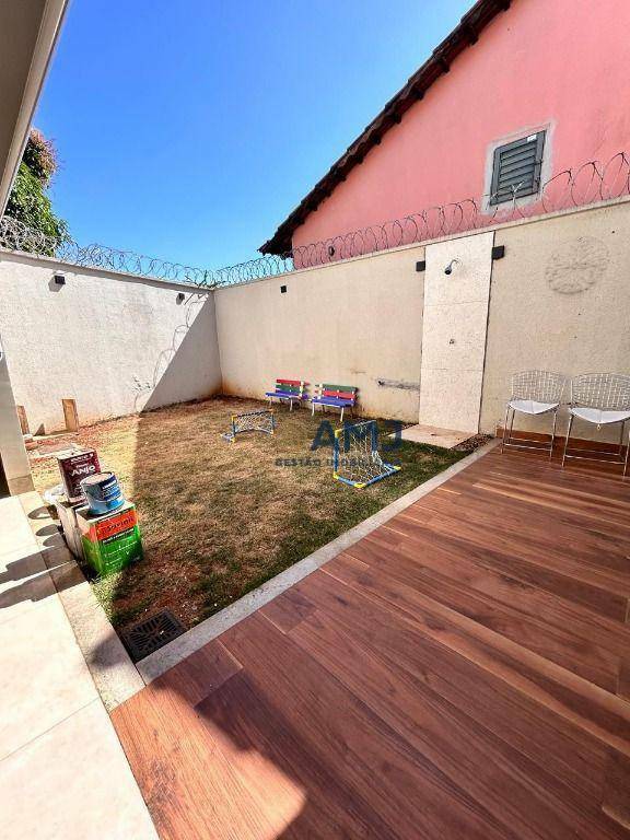 Casa à venda com 3 quartos, 151m² - Foto 18