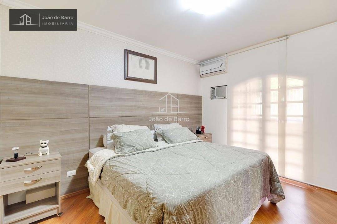 Casa à venda com 3 quartos, 390m² - Foto 9