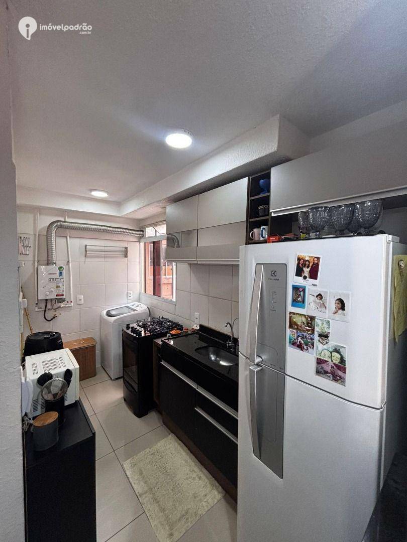 Apartamento à venda com 2 quartos, 45m² - Foto 4