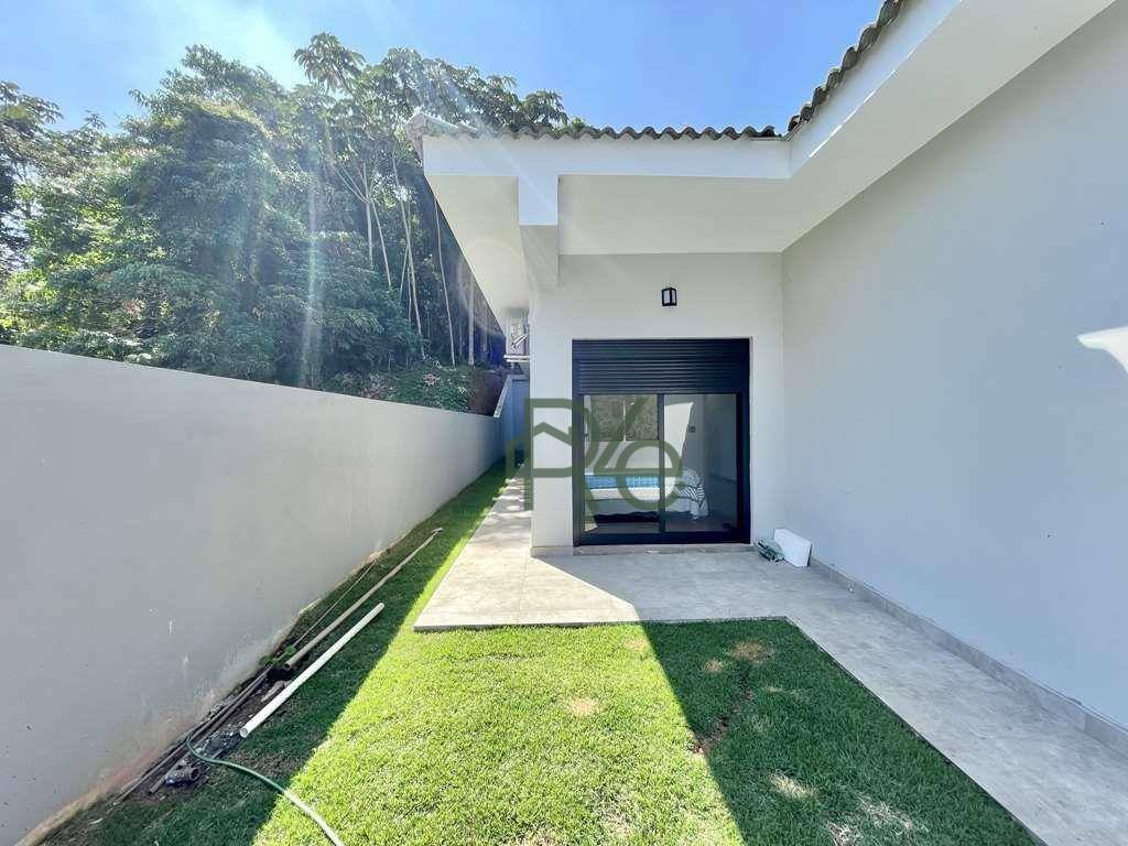 Casa de Condomínio à venda com 3 quartos, 321m² - Foto 32