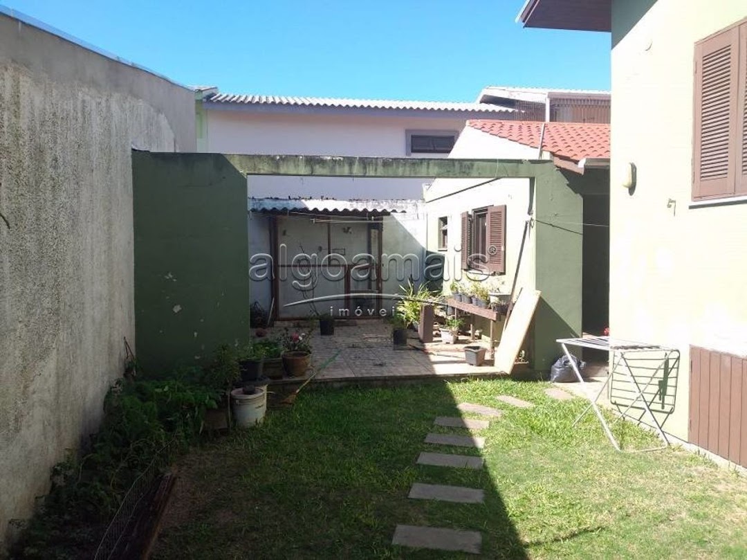 Casa à venda com 3 quartos, 123m² - Foto 9