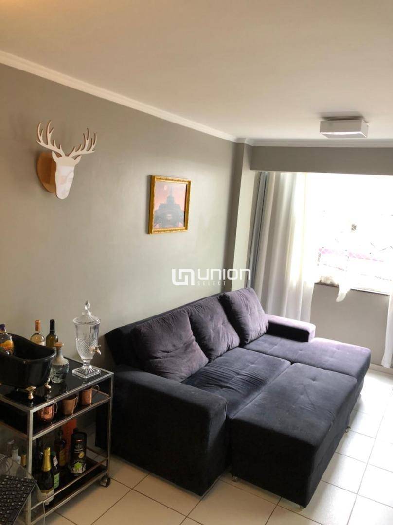 Apartamento à venda com 2 quartos, 73m² - Foto 4