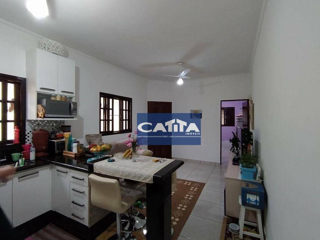 Casa à venda com 2 quartos, 80m² - Foto 7