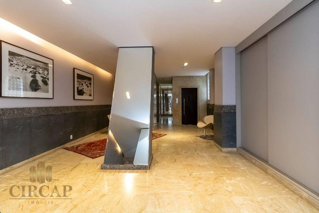 Apartamento à venda com 3 quartos, 220m² - Foto 25