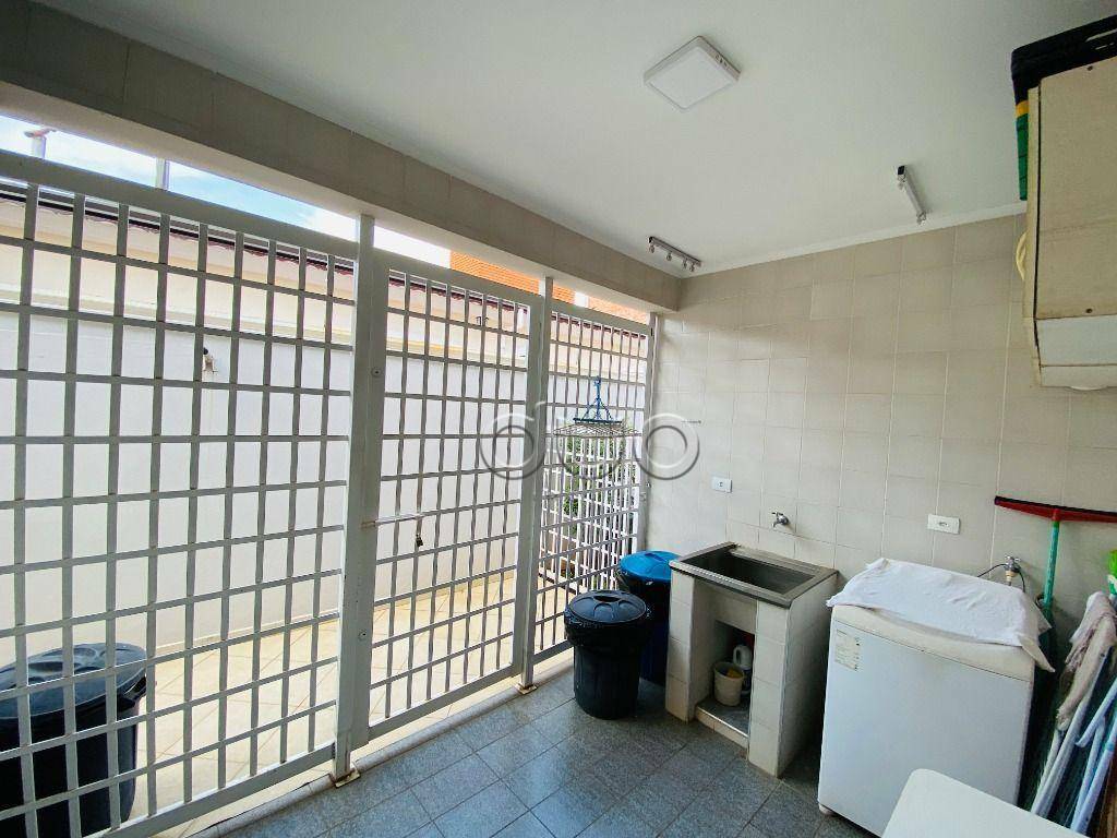 Casa à venda com 4 quartos, 300m² - Foto 31