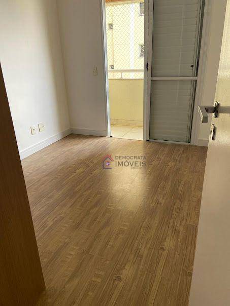 Apartamento à venda com 3 quartos, 114m² - Foto 17