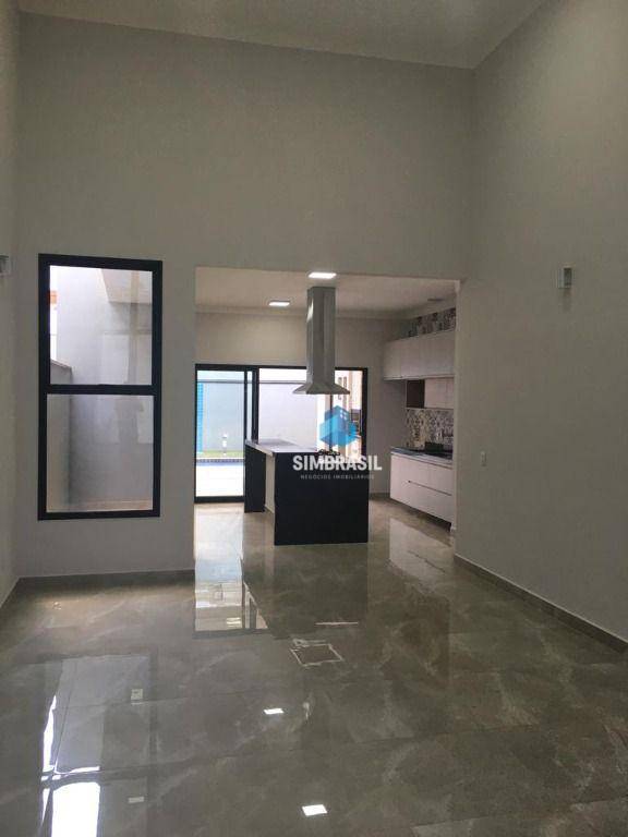 Casa à venda com 3 quartos, 184m² - Foto 16