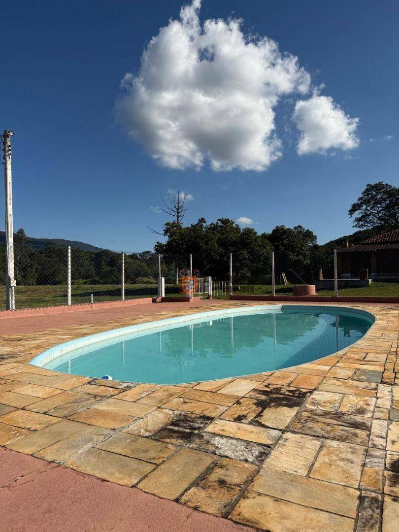 Chácara à venda com 8 quartos, 405m² - Foto 15